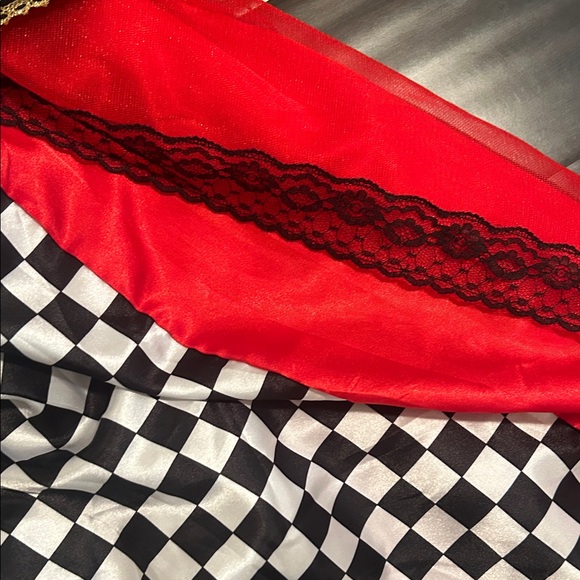 Queen of Hearts Kids Costume - Red and Black Dress - Picture 4 of 5